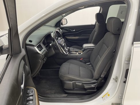 Used 2019 GMC Acadia SLE w/ LPO, Floor Liner Package image 22