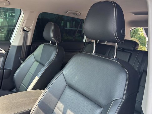 Used 2023 Volkswagen Atlas SE image 25