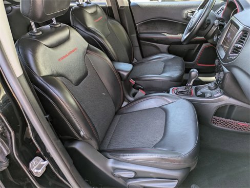 Certified 2019 Jeep Compass Trailhawk w/ Cold Weather Group image 27