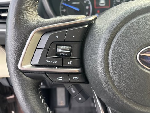 Used 2021 Subaru Ascent Limited w/ Technology Package image 18
