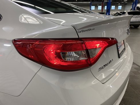 Used 2015 Hyundai Sonata Sport image 9