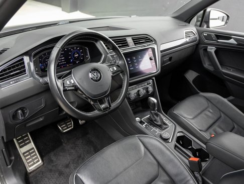 Used 2019 Volkswagen Tiguan SEL Premium R-Line image 4