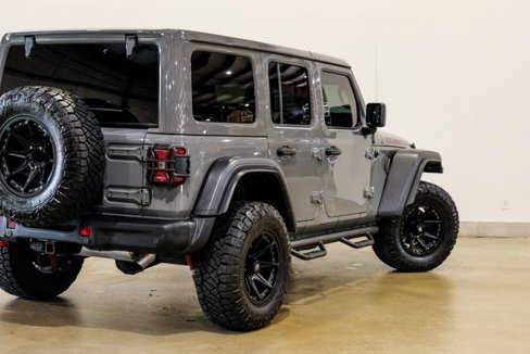 Used 2022 Jeep Wrangler Unlimited Rubicon w/ Steel Bumper Group image 34