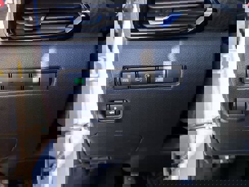 New 2025 Nissan Sentra SV image 29
