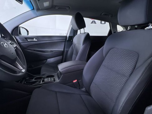 Used 2020 Hyundai Tucson SE image 11