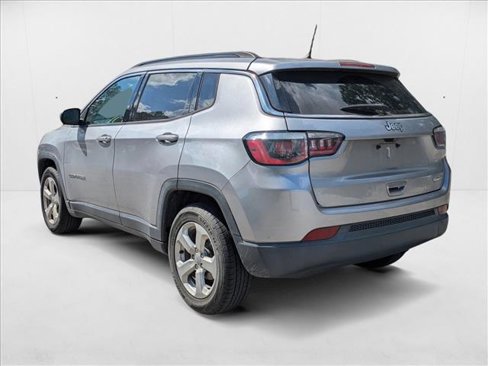 Used 2018 Jeep Compass Latitude image 7