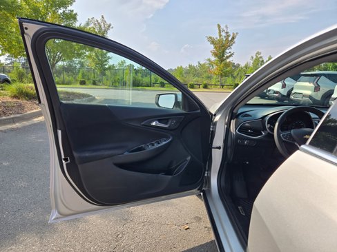 Used 2022 Chevrolet Malibu LT image 20
