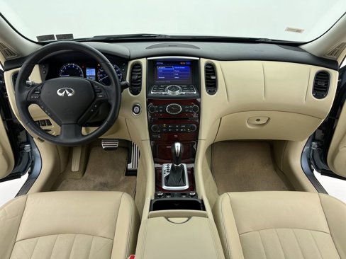 Used 2017 INFINITI QX50 AWD w/ Technology Package image 2