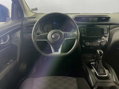Certified 2020 Nissan Rogue Sport SV image 18