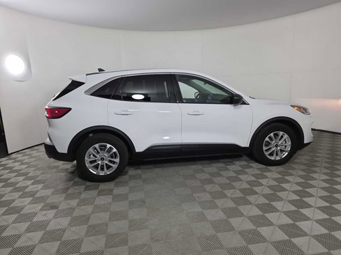 Used 2022 Ford Escape SE w/ Convenience Package image 9