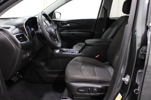 Used 2021 Chevrolet Equinox LT image 3