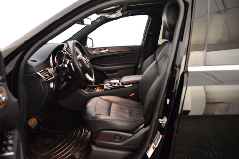 Used 2019 Mercedes-Benz GLS 450 4MATIC image 4