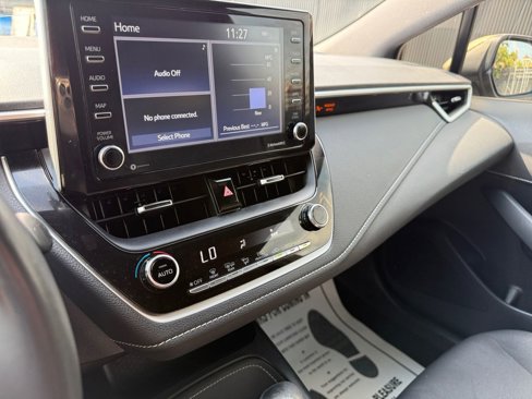 Used 2020 Toyota Corolla SE image 37