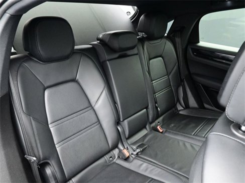 Certified 2020 Porsche Cayenne image 23