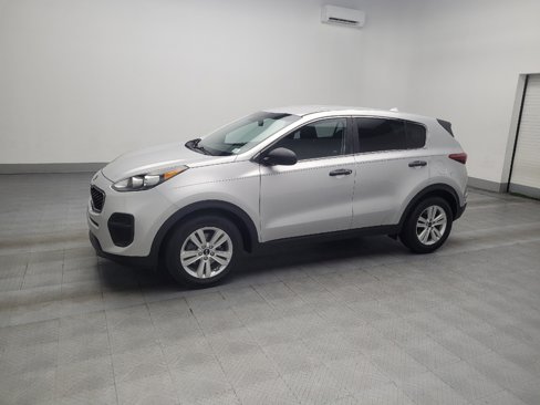 Used 2019 Kia Sportage LX image 2