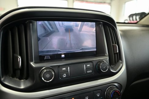 Used 2020 Chevrolet Colorado LT w/ Luxury Package image 17