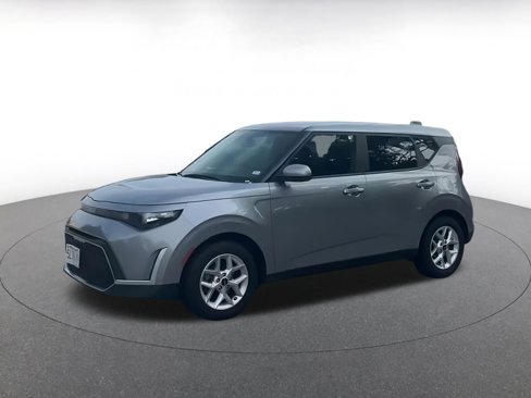 Used 2023 Kia Soul LX w/ LX Technology Package image 6