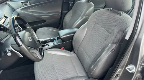 Used 2013 Hyundai Sonata SE image 3
