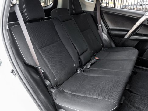 Used 2018 Toyota RAV4 XLE image 35