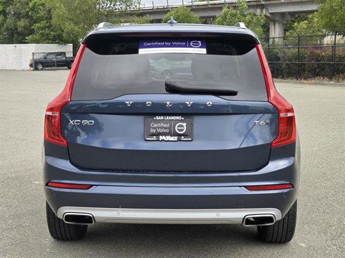 Certified 2021 Volvo XC90 T6 Momentum image 6