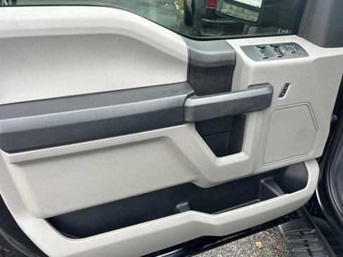 Used 2016 Ford F150 XL w/ Equipment Group 101A Mid image 12
