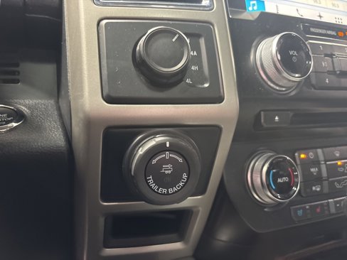 Used 2016 Ford F150 Lariat w/ Equipment Group 502A Luxury image 39