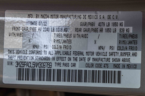 Used 2022 MAZDA MAZDA3 s image 29