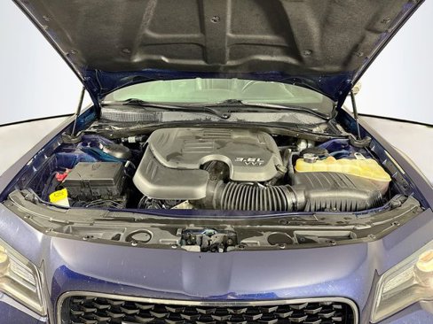 Used 2016 Chrysler 300 S image 35