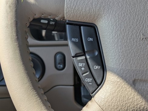Used 2003 Ford Explorer Eddie Bauer image 28