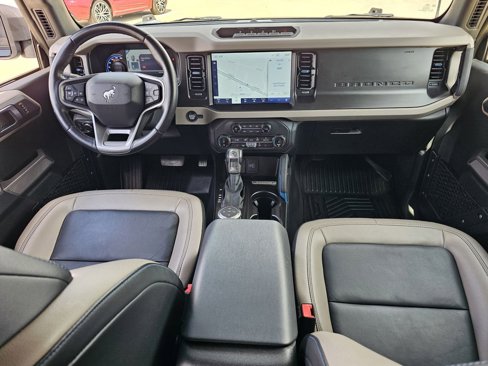 Used 2022 Ford Bronco Wildtrak image 8