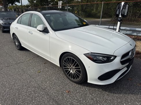 Used 2022 Mercedes-Benz C 300 4MATIC Sedan image 3