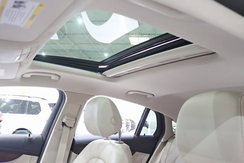 Used 2022 Mercedes-Benz GLC 300 4MATIC Coupe image 34