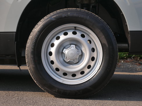 Certified 2024 Ford Maverick XL image 17