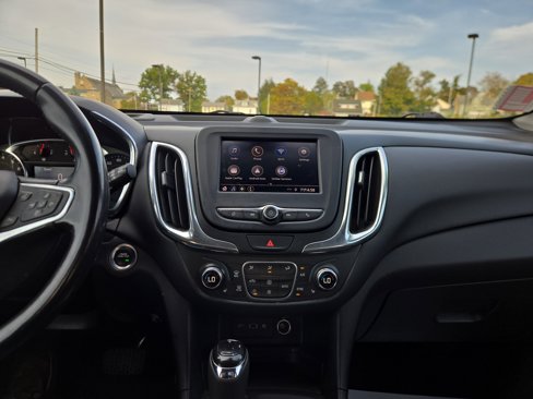 Used 2020 Chevrolet Equinox LT image 24