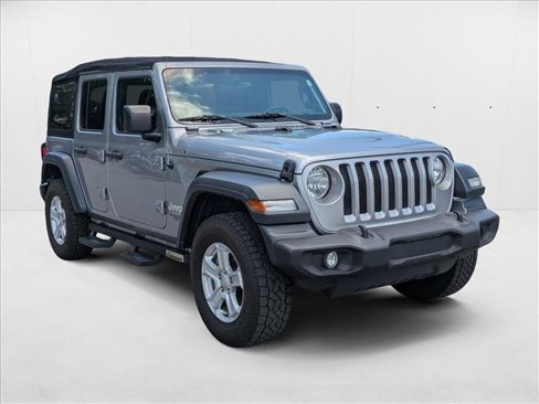 Used 2018 Jeep Wrangler Unlimited Sport S image 3