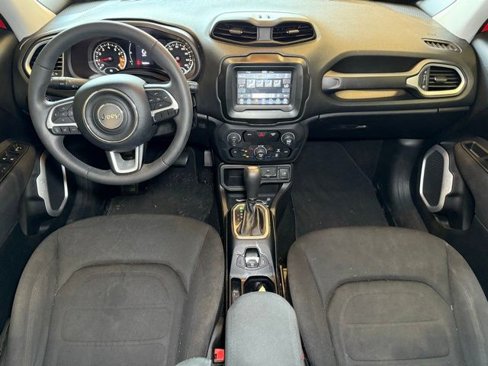 Used 2018 Jeep Renegade Latitude image 43