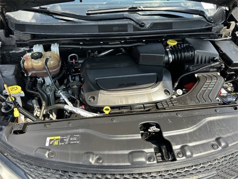 Used 2019 Chrysler Pacifica Touring Plus w/ S Appearance Package image 27