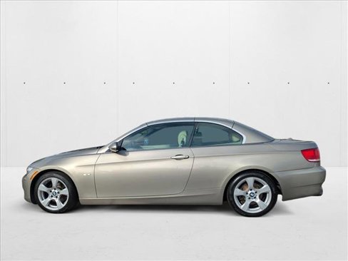 Used 2008 BMW 328i Convertible image 8