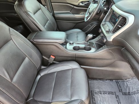 Used 2019 GMC Acadia SLT image 16