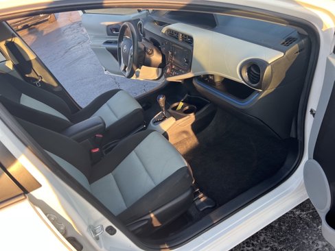 Used 2012 Toyota Prius C image 23