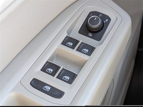 Used 2019 Volkswagen Atlas SE image 24