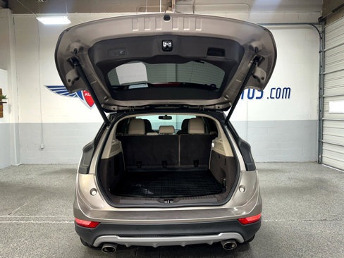 Used 2019 Lincoln MKC Premiere image 27