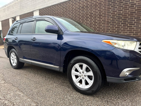 Used 2013 Toyota Highlander SE image 31