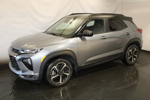 Used 2021 Chevrolet TrailBlazer RS w/ Technology Package image 2