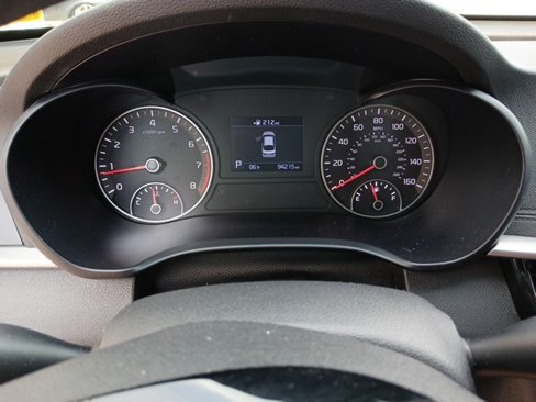 Used 2020 Kia Optima LX image 42