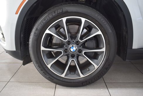 Used 2016 BMW X5 xDrive50i w/ XLine image 33