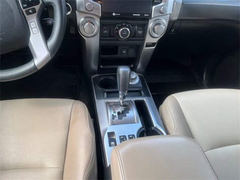Used 2022 Toyota 4Runner SR5 Premium image 11