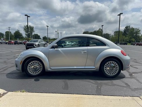 Used 2014 Volkswagen Beetle 2.5 image 4
