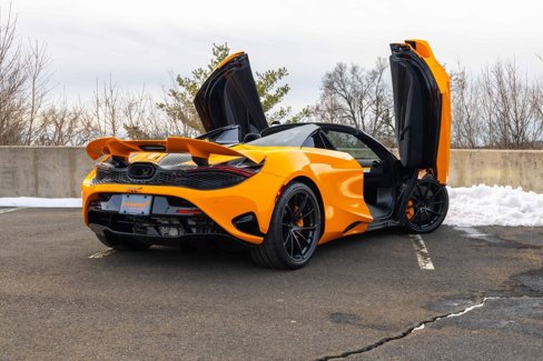 New 2025 McLaren 750S Spider image 13
