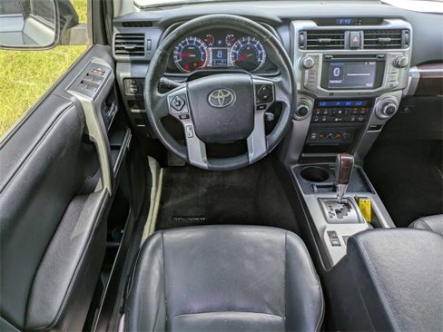 Used 2015 Toyota 4Runner Limited image 15